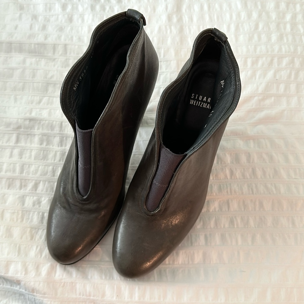 BRAND NEW Staurt Weitzman Heel Slip On Boots